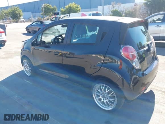 2013 Chevrolet Spark LS с VIN KL8CA6S9XDC581190, выставлен на аукционе IAAI как лот 43407392 с пробегом 177 354 миль миль и . История ставок и продаж доступна на DreamBid. Изображение 3.