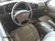 2003 Toyota Tundra Limited z VIN 5TBRT38153S370187, wystawiony jako Copart lot #53190885 z przebiegiem 164 846 mil mil oraz Szkoda całkowita • Salvage title. Historia ofert i sprzedaży dostępna na DreamBid. Obrazek 8.