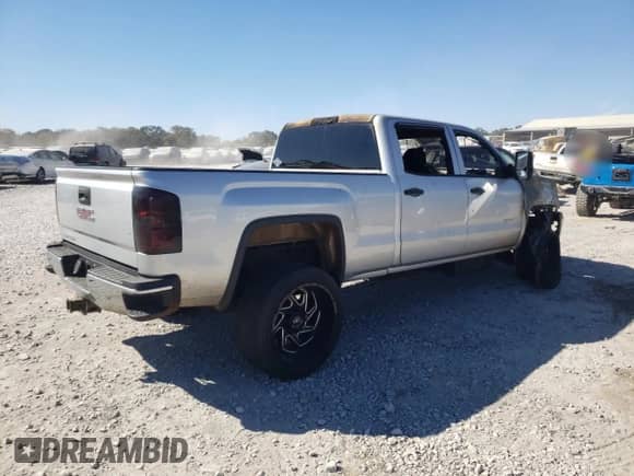 2015 GMC Sierra 1500 с VIN 1GT11XE83FF620095, выставлен на аукционе Copart как лот 77142554 с пробегом Не указан миль и На запчасти • Non repairable. История ставок и продаж доступна на DreamBid. Изображение 3.