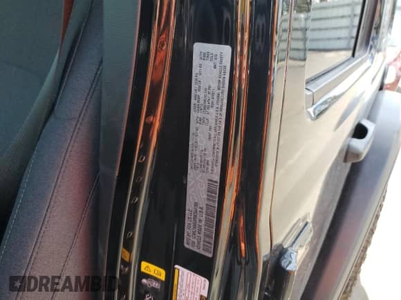 2024 Jeep Wrangler Sport S с VIN 1C4RJXN60RW344769, выставлен на аукционе Copart как лот 52084435 с пробегом 5 546 миль миль и Списание • Salvage title. История ставок и продаж доступна на DreamBid. Изображение 12.