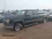 2004 Chevrolet Silverado 2500HD LS с VIN 1GCHK29U74E384561, выставлен на аукционе IAAI как лот 42886980 с пробегом 72 684 миль миль и . История ставок и продаж доступна на DreamBid. Изображение 18.
