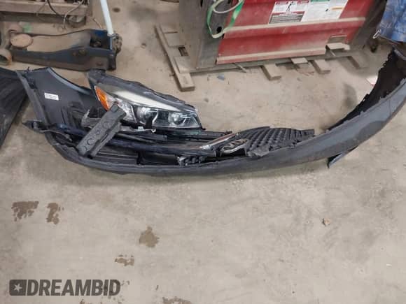 2018 Kia Sorento LX with VIN 5XYPGDA58JG391048, listed as a IAAI auction lot 42674639 with 58,852 mi miles and . Bid and sale history available at DreamBid. Image 11.