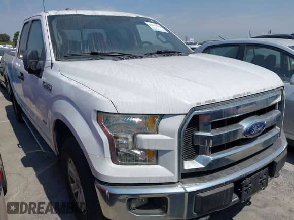 2015 Ford F-150 XLT z VIN 1FTFX1EGXFKE06009, wystawiony jako IAAI lot #42863829 z przebiegiem 157 228 mil mil oraz . Historia ofert i sprzedaży dostępna na DreamBid. Obrazek 1.