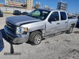 2013 Chevrolet Silverado 1500 LT с VIN 3GCPCSEA3DG179607, выставлен на аукционе Copart как лот 47359965 с пробегом Не указан миль и Списание • Salvage title. История ставок и продаж доступна на DreamBid. Изображение 1.