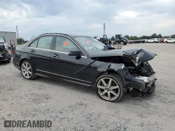 2014 Mercedes-Benz C 250 Sport with VIN WDDGF4HB7EG250768, listed as a Copart auction lot 84007365 with 77,293 mi miles and Clean title. Bid and sale history available at DreamBid. Image 4.