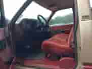 1992 Chevrolet Silverado 1500 с VIN 1GCDC14K1NZ181526, выставлен на аукционе IAAI как лот 42756207 с пробегом 170 903 миль миль и . История ставок и продаж доступна на DreamBid. Изображение 5.