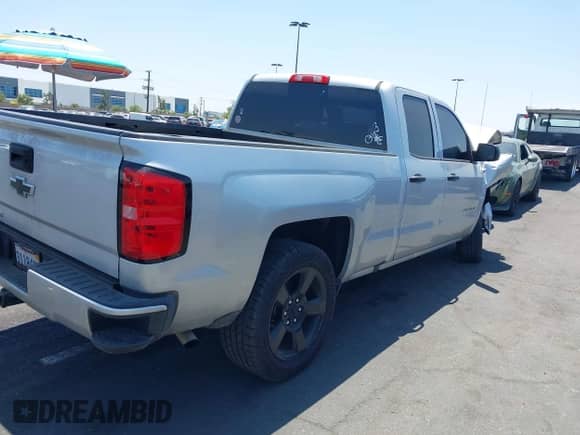 2017 Chevrolet Silverado 1500 Custom с VIN 1GCRCPEC5HZ186930, выставлен на аукционе IAAI как лот 42474787 с пробегом 103 527 миль миль и . История ставок и продаж доступна на DreamBid. Изображение 4.