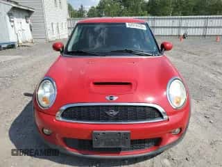 2009 MINI Hardtop S with VIN WMWMF73519TW84971, listed as a Copart auction lot 62074335 with 177,724 mi miles and Clean title. Bid and sale history available at DreamBid. Image 5.