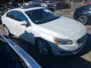 2015 Volvo S60 T5 Platinum с VIN YV1612TM7F1342205, выставлен на аукционе IAAI как лот 43509299 с пробегом 119 463 миль миль и . История ставок и продаж доступна на DreamBid. Изображение 13.