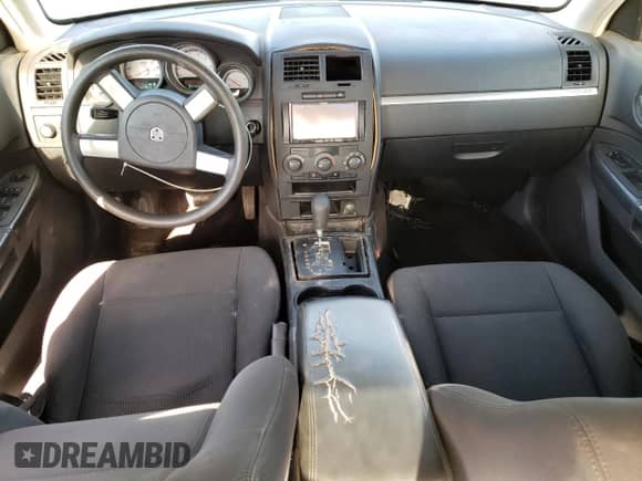 2008 Dodge Charger с VIN 2B3LA43G88H219324, выставлен на аукционе Copart как лот 77473564 с пробегом 305 623 миль миль и Чистый • Clean title. История ставок и продаж доступна на DreamBid. Изображение 8.