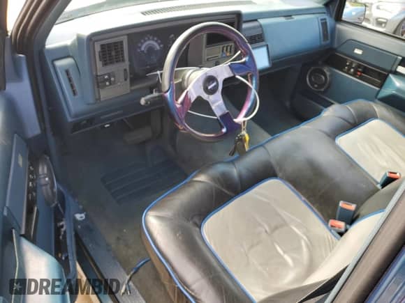 1989 Chevrolet Silverado 1500 с VIN 1GCDC14K4KZ284838, выставлен на аукционе Copart как лот 74717364 с пробегом 206 366 миль миль и Списание • Salvage title. История ставок и продаж доступна на DreamBid. Изображение 8.