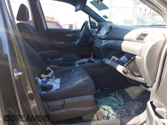 2021 Honda Passport Sport z VIN 5FNYF7H22MB014439, wystawiony jako IAAI lot #43172715 z przebiegiem 34 103 mil mil oraz . Historia ofert i sprzedaży dostępna na DreamBid. Obrazek 5.