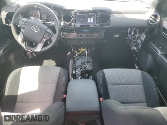 2022 Toyota Tacoma SR5 с VIN 3TMBZ5DN5NM036546, выставлен на аукционе Copart как лот 70096855 с пробегом 25 000 миль миль и Списание • Salvage title. История ставок и продаж доступна на DreamBid. Изображение 8.