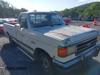 1990 Ford F-150 с VIN 1FTDF15N1LNA49113, выставлен на аукционе IAAI как лот 42831924 с пробегом 48 253 миль миль и . История ставок и продаж доступна на DreamBid. Изображение 1.