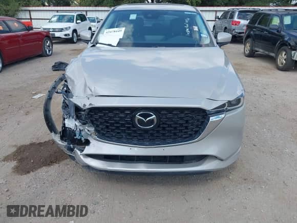 2025 Mazda CX-5 S Preferred z VIN JM3KFBCLXS0639098, wystawiony jako IAAI lot #43478449 z przebiegiem 17 370 mil mil oraz . Historia ofert i sprzedaży dostępna na DreamBid. Obrazek 12.
