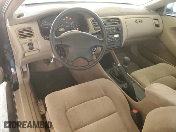 2000 Honda Accord z VIN 1HGCG3163YA008792, wystawiony jako Copart lot #71320354 z przebiegiem 134 856 mil mil oraz Szkoda całkowita • Salvage title. Historia ofert i sprzedaży dostępna na DreamBid. Obrazek 8.