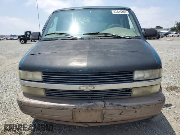 2000 Chevrolet Astro с VIN 1GNDM19W4YB119745, выставлен на аукционе Copart как лот 57619355 с пробегом 264 973 миль миль и Списание • Salvage title. История ставок и продаж доступна на DreamBid. Изображение 5.