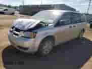 2008 Dodge Grand Caravan SE z VIN 1D8HN44H88B101722, wystawiony jako Copart lot #72009825 z przebiegiem 86 064 mil mil oraz Szkoda całkowita • Salvage title. Historia ofert i sprzedaży dostępna na DreamBid. Obrazek 1.