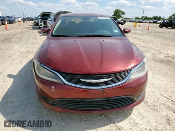 2015 Chrysler 200 LX with VIN 1C3CCCFB0FN560907, listed as a Copart auction lot 84758625 with 169,945 mi miles and Clean title. Bid and sale history available at DreamBid. Image 5.