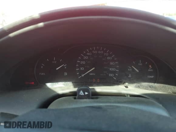 2001 Chevrolet Cavalier z VIN 1G1JC524517158151, wystawiony jako Copart lot #70892445 z przebiegiem 153 409 mil mil oraz Szkoda całkowita • Salvage title. Historia ofert i sprzedaży dostępna na DreamBid. Obrazek 9.