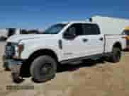 2018 Ford F-250 XL z VIN 1FT7W2BT9JEB38334, wystawiony jako Copart lot #66507795 z przebiegiem 122 685 mil mil oraz Szkoda całkowita • Salvage title. Historia ofert i sprzedaży dostępna na DreamBid. Obrazek 1.