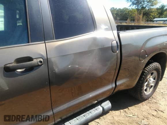 2007 Toyota Tundra SR5 с VIN 5TBRT54117S450030, выставлен на аукционе IAAI как лот 43374640 с пробегом Не указан миль и . История ставок и продаж доступна на DreamBid. Изображение 6.