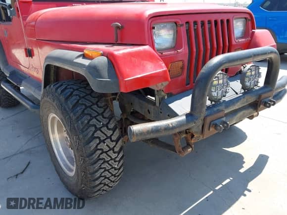 1994 Jeep Wrangler S with VIN 1J4FY19P7RP443592, listed as a IAAI auction lot 43113142 with 149,862 mi miles and . Bid and sale history available at DreamBid. Image 6.