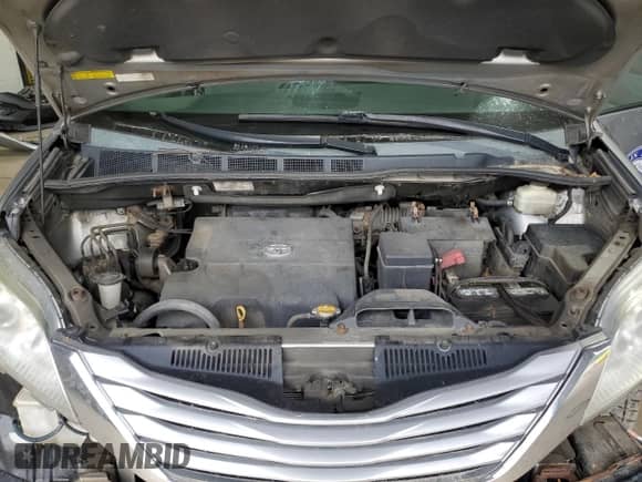 2016 Toyota Sienna LE with VIN 5TDJK3DC8GS134217, listed as a Copart auction lot 67264055 with 102,631 mi miles and Salvage title. Bid and sale history available at DreamBid. Image 12.