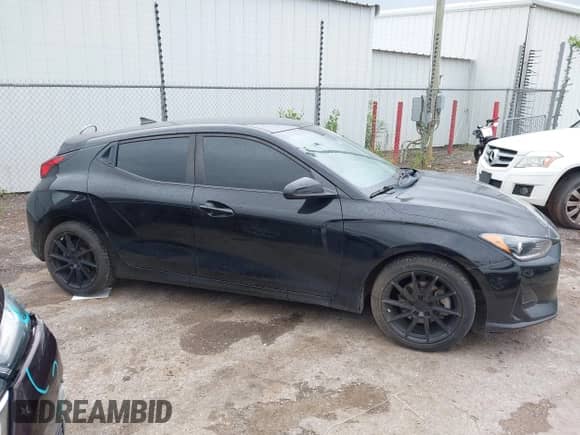 2019 Hyundai Veloster 2.0 с VIN KMHTG6AF9KU003288, выставлен на аукционе IAAI как лот 43161345 с пробегом 117 132 миль миль и . История ставок и продаж доступна на DreamBid. Изображение 13.