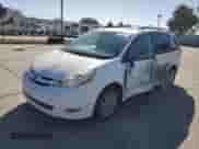 2010 Toyota Sienna XLE с VIN 5TDYK4CC3AS310667, выставлен на аукционе Copart как лот 86077205 с пробегом 184 017 миль миль и Списание • Salvage title. История ставок и продаж доступна на DreamBid. Изображение 1.