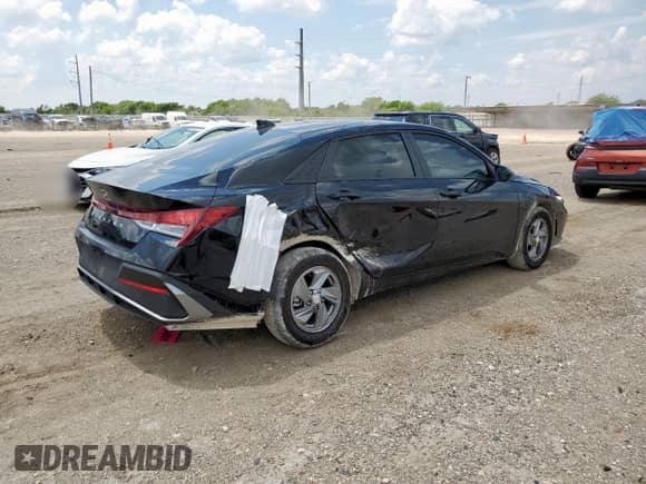 2025 Hyundai Elantra SE with VIN KMHLL4DG9SU956197, listed as a Copart auction lot 69461775 with 5,181 mi miles and Salvage title. Bid and sale history available at DreamBid. Image 3.