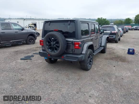2022 Jeep Wrangler Unlimited Sahara с VIN 1C4JJXP6XNW186817, выставлен на аукционе IAAI как лот 42951113 с пробегом 35 268 миль миль и . История ставок и продаж доступна на DreamBid. Изображение 4.