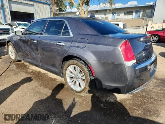 2016 Chrysler 300 C с VIN 2C3CCAEG9GH105811, выставлен на аукционе Copart как лот 71715775 с пробегом 163 254 миль миль и Чистый • Clean title. История ставок и продаж доступна на DreamBid. Изображение 2.