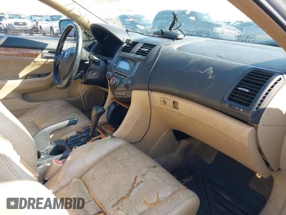 2003 Honda Accord EX with VIN 1HGCM72693A002017, listed as a IAAI auction lot 42855154 with 211,722 mi miles and . Bid and sale history available at DreamBid. Image 5.