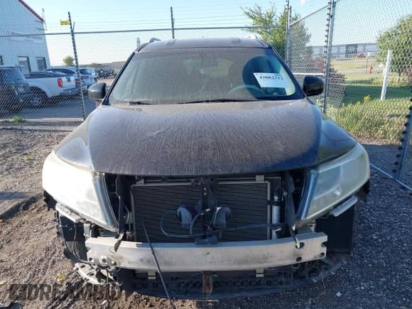 2015 Nissan Pathfinder SL with VIN 5N1AR2MN8FC636485, listed as a IAAI auction lot 43082323 with 84,989 mi miles and . Bid and sale history available at DreamBid. Image 12.