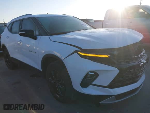 2024 Chevrolet Blazer LT с VIN 3GNKBDR44RS206273, выставлен на аукционе IAAI как лот 41158653 с пробегом Не указан миль и . История ставок и продаж доступна на DreamBid. Изображение 16.