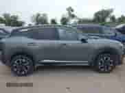 2025 Nissan Kicks SV with VIN 3N8AP6CBXSL335275, listed as a IAAI auction lot 42752990 with 1,440 mi miles and . Bid and sale history available at DreamBid. Image 13.