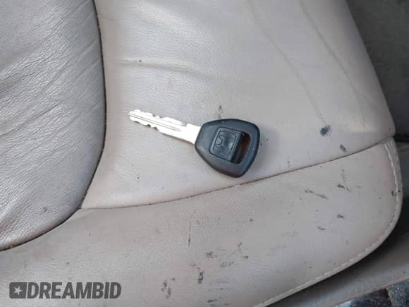 2002 Honda Accord EX z VIN 1HGCG16542A023524, wystawiony jako IAAI lot #42748973 z przebiegiem 81 586 mil mil oraz . Historia ofert i sprzedaży dostępna na DreamBid. Obrazek 11.