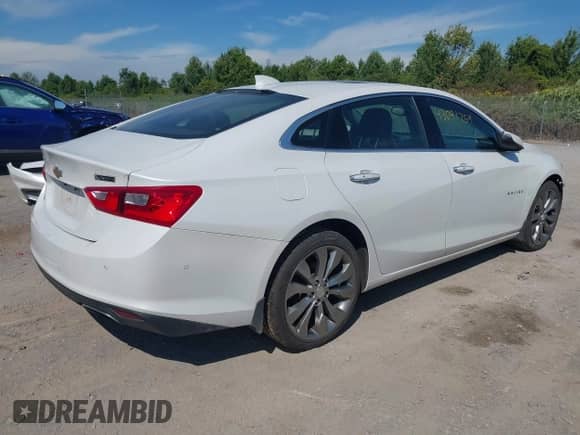 2016 Chevrolet Malibu Premier z VIN 1G1ZH5SX1GF209738, wystawiony jako IAAI lot #43091759 z przebiegiem 111 316 mil mil oraz . Historia ofert i sprzedaży dostępna na DreamBid. Obrazek 4.