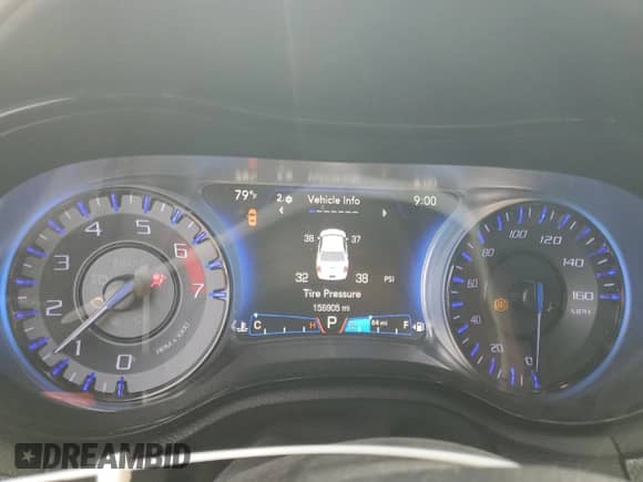 2015 Chrysler 300 S с VIN 2C3CCABT4FH739432, выставлен на аукционе Copart как лот 55140875 с пробегом 156 905 миль миль и Списание • Salvage title. История ставок и продаж доступна на DreamBid. Изображение 9.