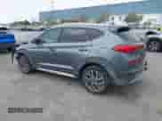 2019 Hyundai Tucson Sport z VIN KM8J33AL4KU951962, wystawiony jako IAAI lot #42455458 z przebiegiem 93 837 mil mil oraz . Historia ofert i sprzedaży dostępna na DreamBid. Obrazek 3.