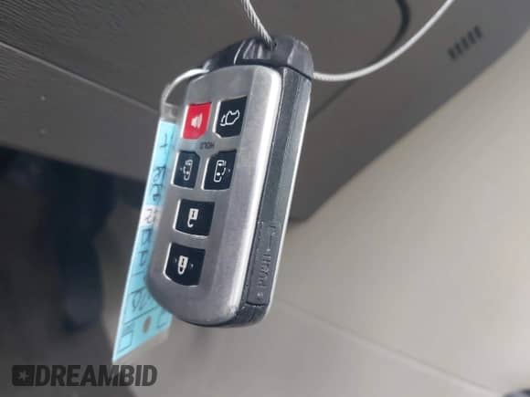 2014 Toyota Sienna XLE с VIN 5TDYK3DC2ES435898, выставлен на аукционе IAAI как лот 43253185 с пробегом 98 345 миль миль и . История ставок и продаж доступна на DreamBid. Изображение 11.