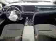 2025 Toyota Camry LE с VIN 4T1DAACK8SU526658, выставлен на аукционе Copart как лот 71537155 с пробегом Не указан миль и Списание • Salvage title. История ставок и продаж доступна на DreamBid. Изображение 8.