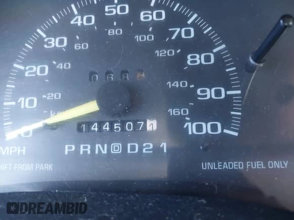 1996 Chevrolet S-10 LS z VIN 1GCCS19X8TK187767, wystawiony jako IAAI lot #42280787 z przebiegiem 144 507 mil mil oraz . Historia ofert i sprzedaży dostępna na DreamBid. Obrazek 15.