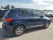 2016 Volkswagen Tiguan S z VIN WVGAV7AX8GW611844, wystawiony jako Copart lot #70020365 z przebiegiem 138 036 mil mil oraz Szkoda całkowita • Salvage title. Historia ofert i sprzedaży dostępna na DreamBid. Obrazek 3.
