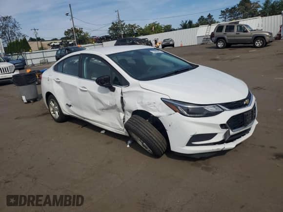 2017 Chevrolet Cruze LT z VIN 1G1BE5SM2H7158861, wystawiony jako Copart lot #70296445 z przebiegiem 116 187 mil mil oraz Szkoda całkowita • Salvage title. Historia ofert i sprzedaży dostępna na DreamBid. Obrazek 4.