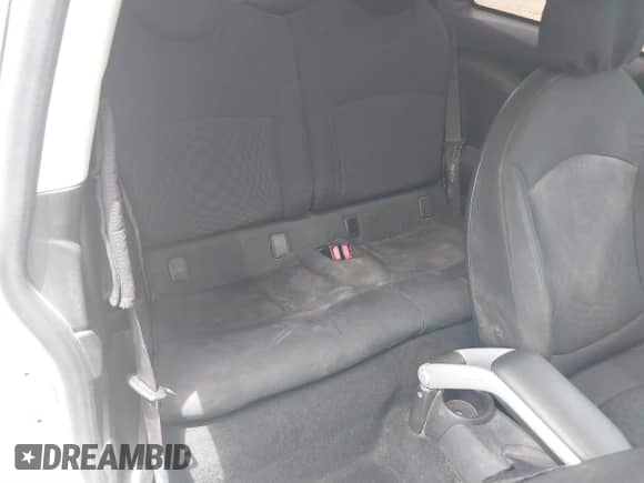 2007 MINI Hardtop with VIN WMWMF33567TT55320, listed as a IAAI auction lot 39844218 with Not provided miles and . Bid and sale history available at DreamBid. Image 8.