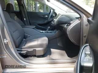 2020 Chevrolet Malibu LT с VIN 1G1ZD5STXLF046638, выставлен на аукционе IAAI как лот 43061355 с пробегом 93 350 миль миль и . История ставок и продаж доступна на DreamBid. Изображение 5.