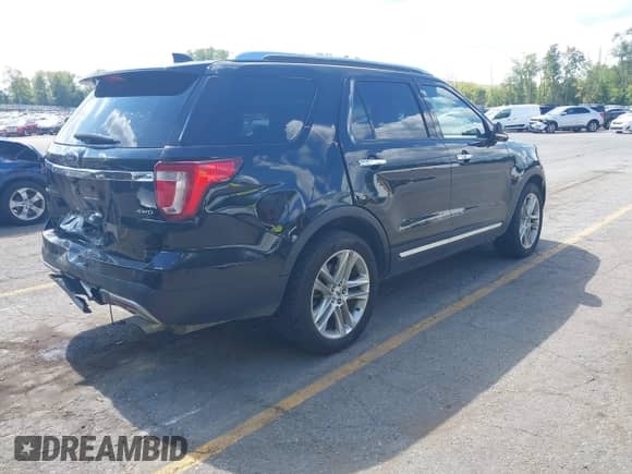 2017 Ford Explorer Limited с VIN 1FM5K8F8XHGB88357, выставлен на аукционе IAAI как лот 43136142 с пробегом 157 284 миль миль и . История ставок и продаж доступна на DreamBid. Изображение 4.