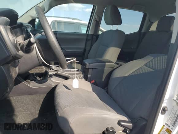 2022 Toyota Tacoma SR z VIN 3TMCZ5AN8NM488984, wystawiony jako Copart lot #71954445 z przebiegiem 37 487 mil mil oraz Szkoda całkowita • Salvage title. Historia ofert i sprzedaży dostępna na DreamBid. Obrazek 7.
